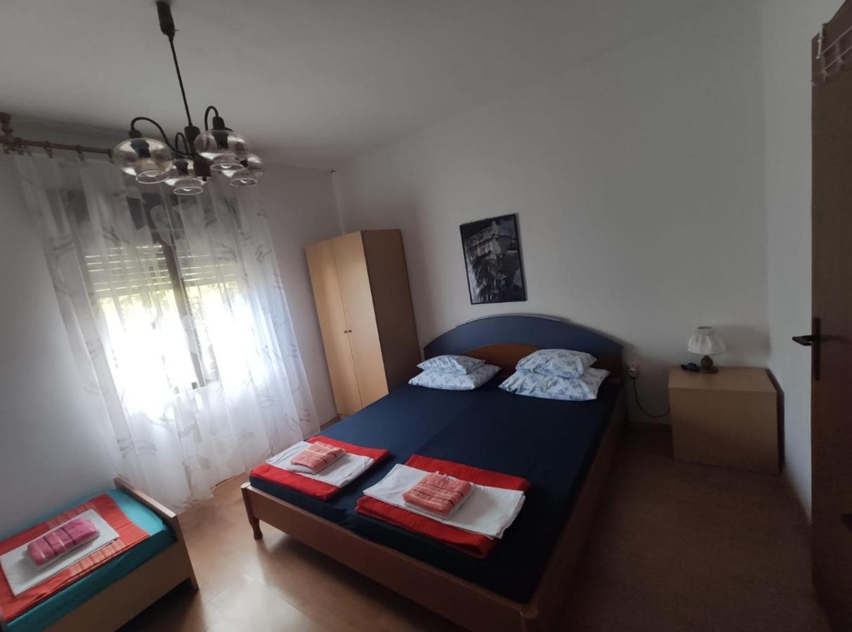 Family Apartment Near Beach Biograd Na Moru Exterior foto